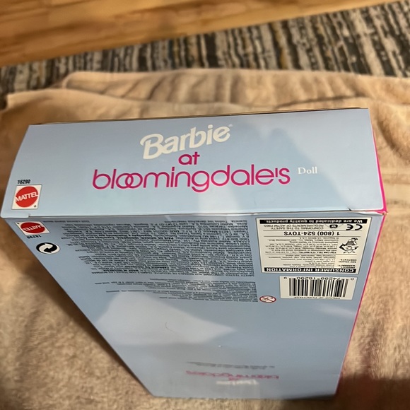 NIB - 1996 Barbie of Bloomingdale’s Special Edition - Picture 10 of 10